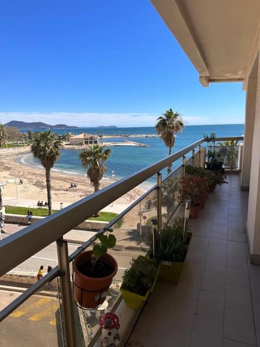 Appartement Panoramique Sur Mer Toulon Exteriör bild